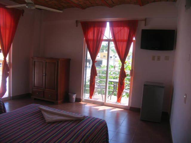 Hotel Y Suites Bugambilias Rincon de Guayabitos Ngoại thất bức ảnh